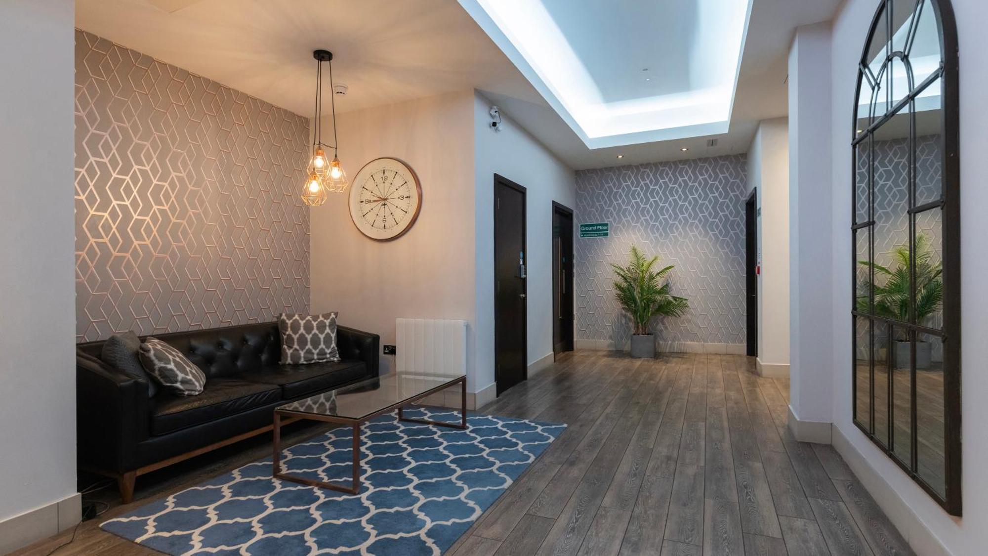 Cannon Street Serviced Apartments By Lovelystay London Bagian luar foto