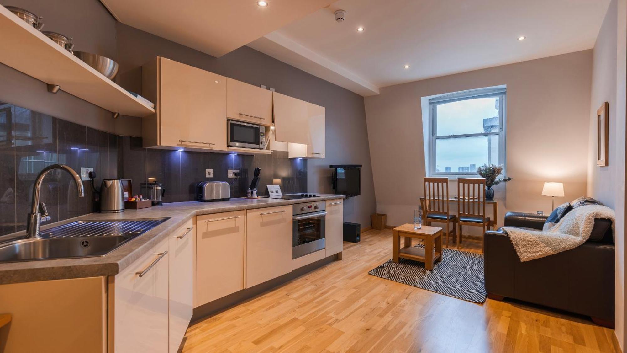 Cannon Street Serviced Apartments By Lovelystay London Bagian luar foto